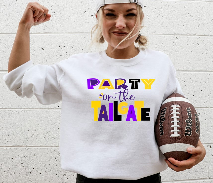 Party on the Tailgate - Fleece Crew Sweatshirt